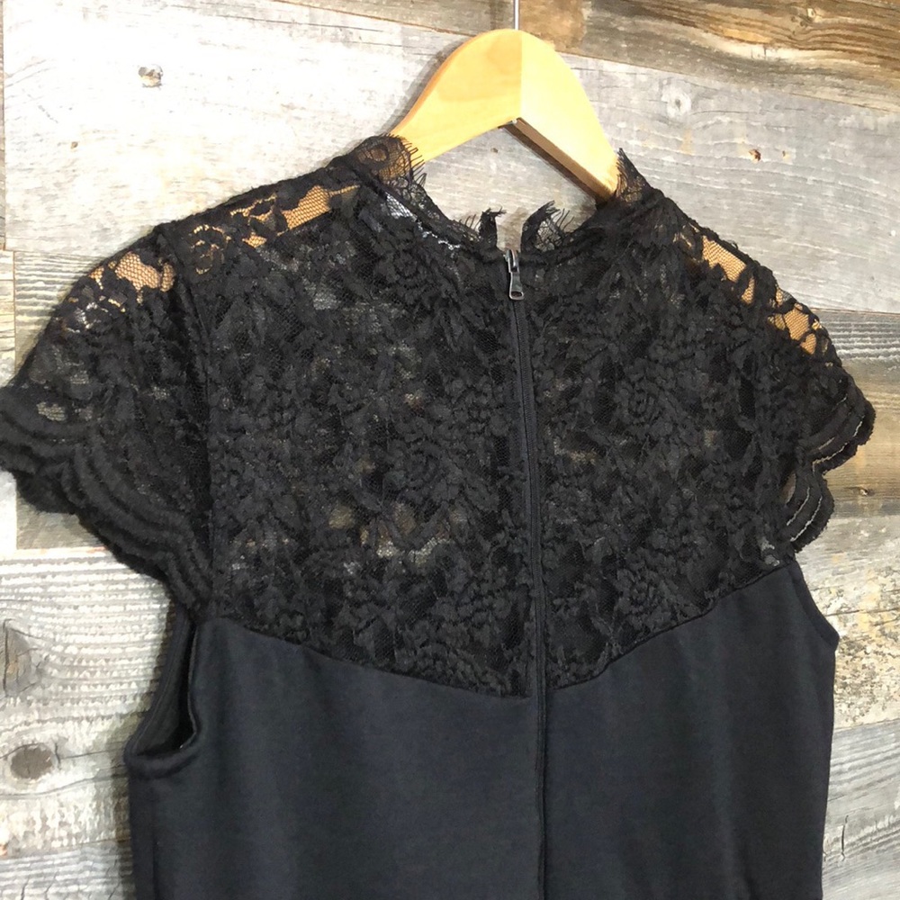 LBD | Alison Andrews | Lace Dress | M - Picture 5 of 8